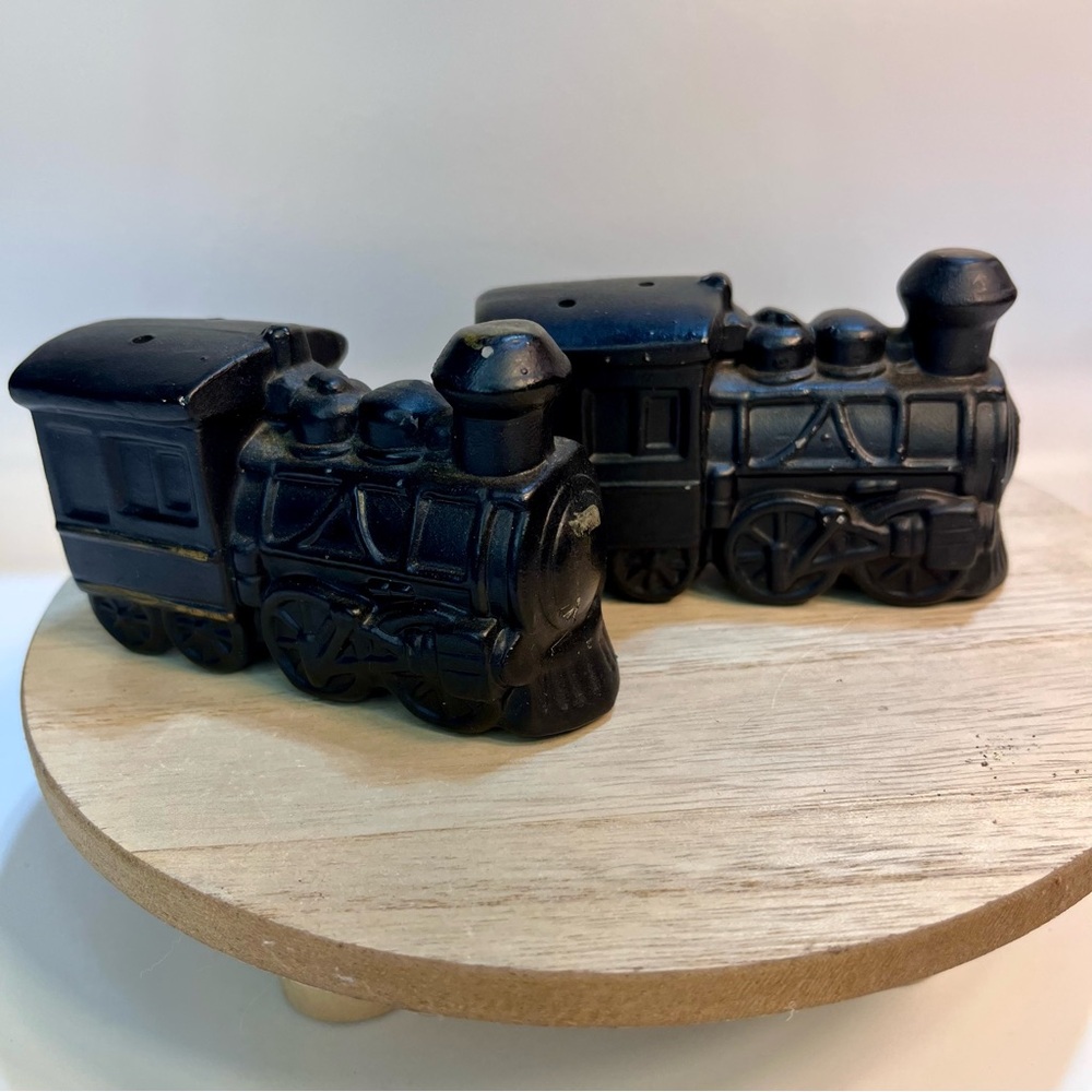 Vintage Black Train Salt and Pepper Shakers Charls Prod Japan Ceramic